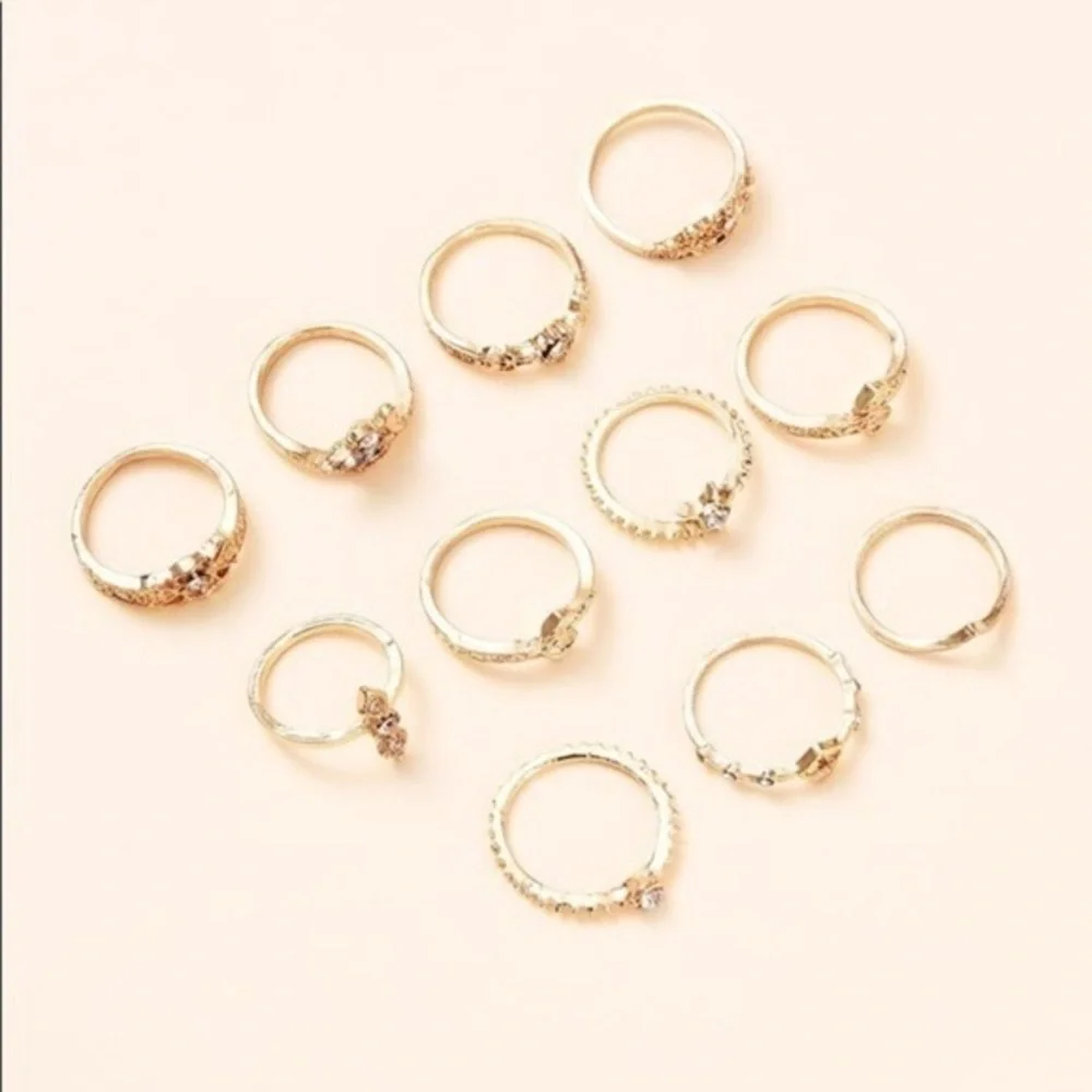 3/$30 💛 Bohemian Gold Ring Set 💛